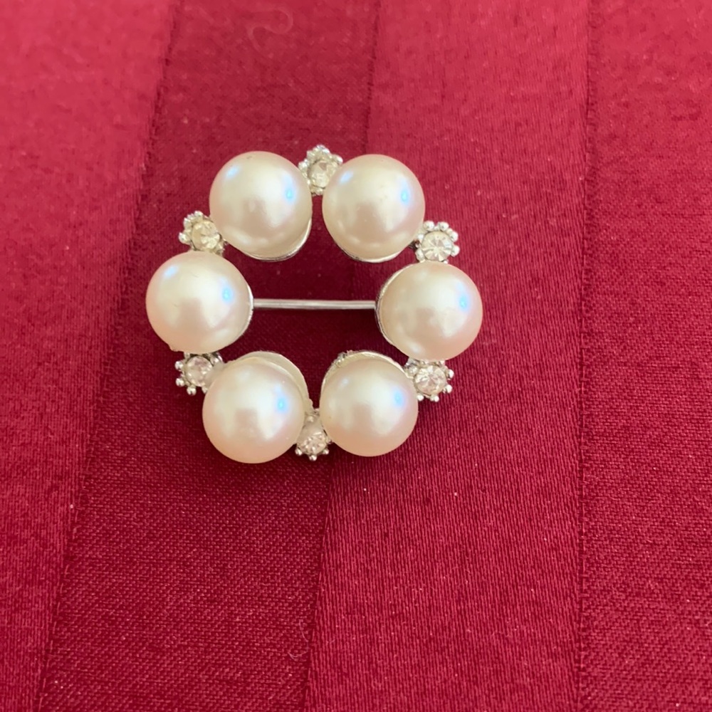 Faux Pearl and Diamond pin